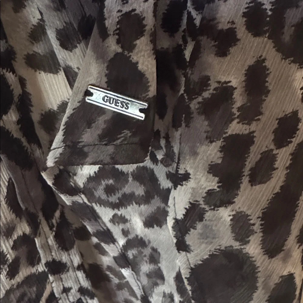 GUESS Button Down - Picture 3 of 8